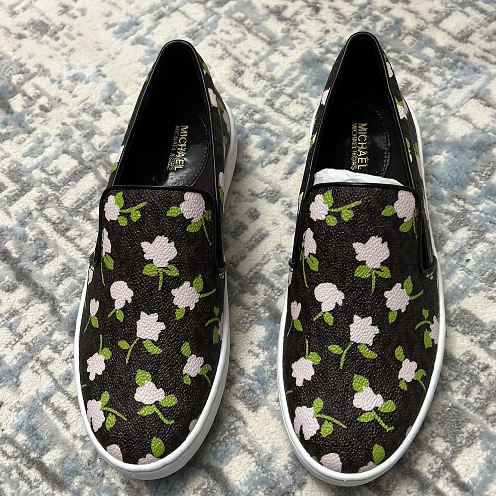 Micheal Kors slip on sneaker
